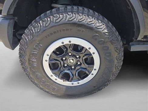 Used 2024 Ford Bronco Outer Banks w/ Sasquatch Package AWD/4WD image 20