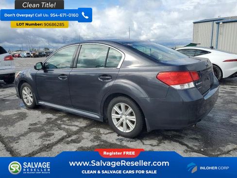 Used 2011 Subaru Legacy 2.5i Premium image 3