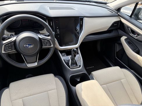Used 2025 Subaru Outback Premium image 13