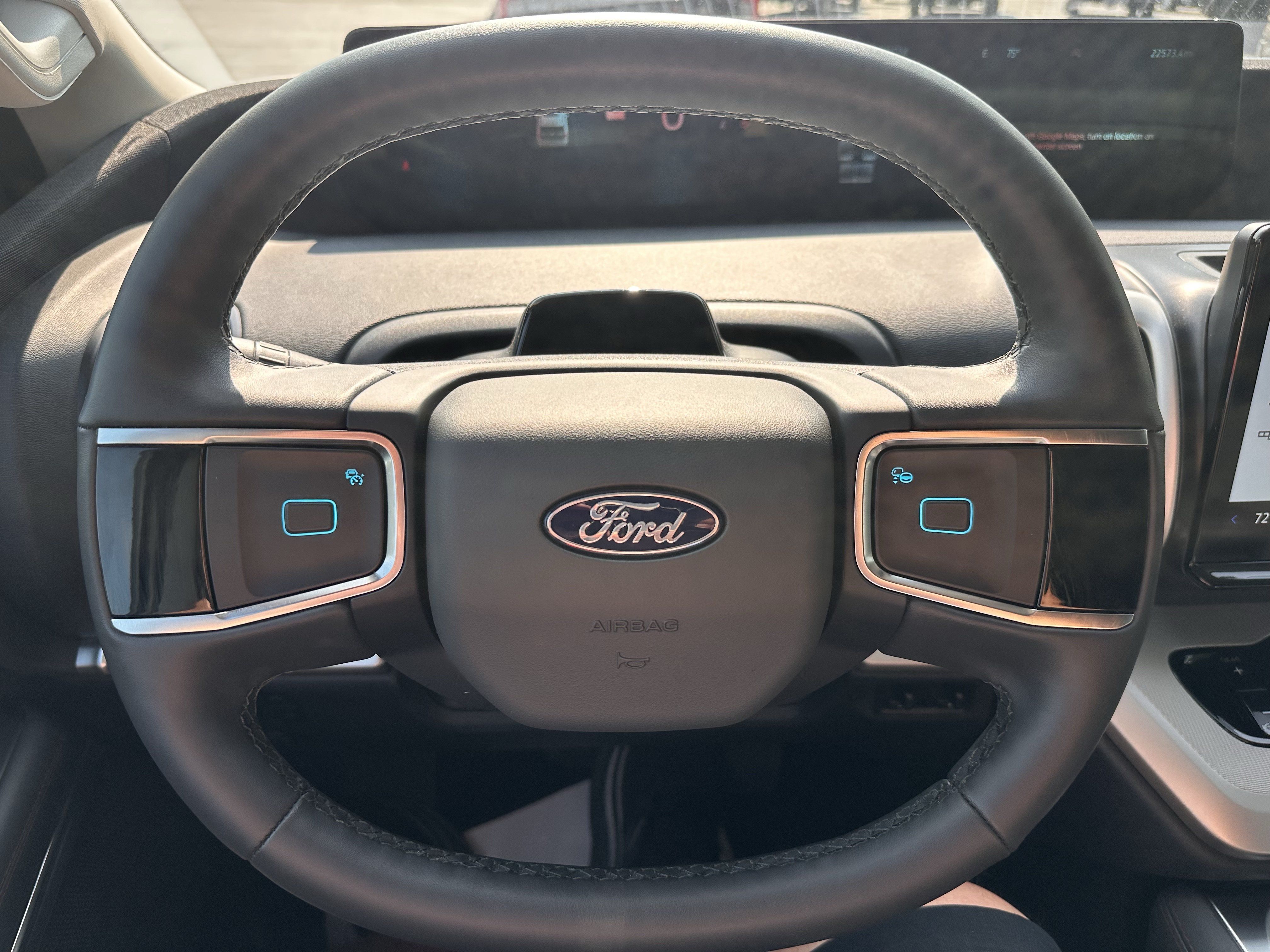 Used 2025 Ford Expedition Active AWD/4WD image 20