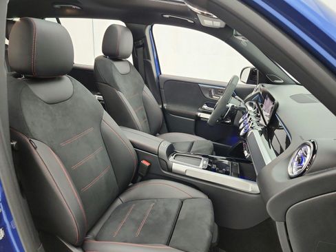Used 2025 Mercedes-Benz GLB 35 AMG 4MATIC image 20