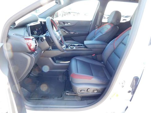 New 2026 Chevrolet Equinox RS w/ LPO, Floor Liner Package AWD/4WD image 12