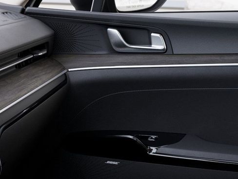 New 2026 Kia K5 EX image 25