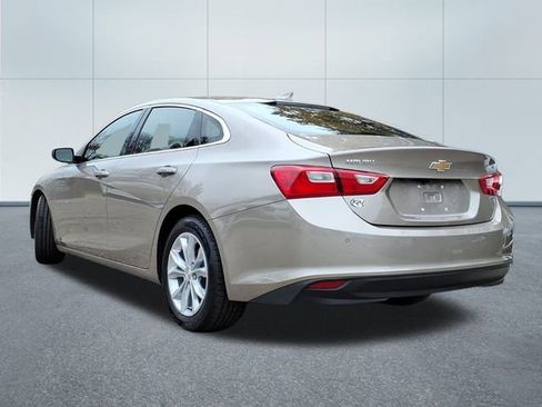 Used 2024 Chevrolet Malibu LT image 3