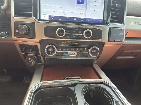 Used 2022 Ford F250 King Ranch w/ King Ranch Ultimate Package AWD/4WD image 22