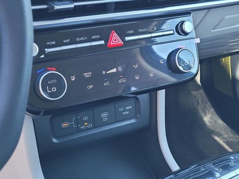 New 2026 Hyundai Tucson SEL image 18