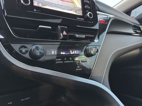 Certified 2024 Toyota Camry SE image 23