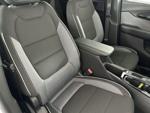 Used 2023 Chevrolet TrailBlazer LT FWD image 28