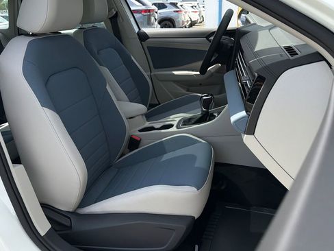New 2026 Volkswagen Jetta SE image 7