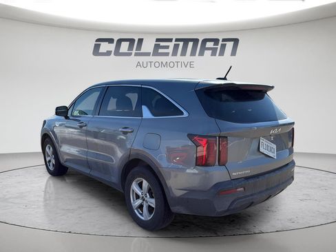 Used 2023 Kia Sorento LX image 13