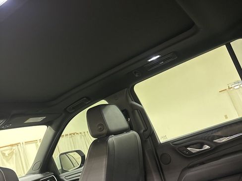 Used 2023 GMC Yukon XL Denali image 22