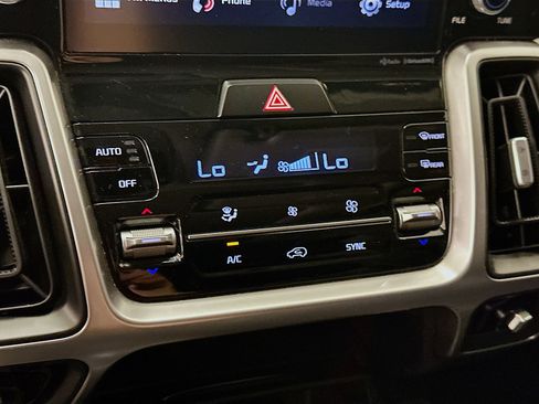 Used 2021 Kia Sorento S w/ Panoramic Sunroof Package AWD/4WD image 23