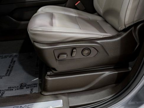 Used 2021 GMC Yukon SLT image 28