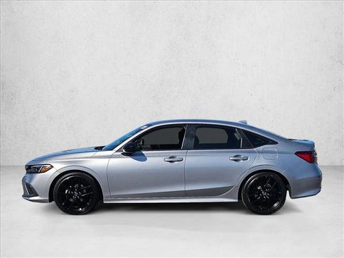 Used 2023 Honda Civic Sport image 8