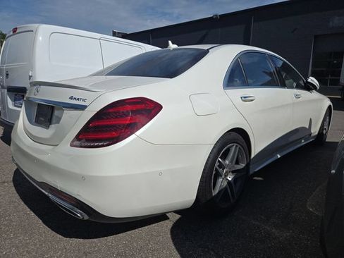 Used 2020 Mercedes-Benz S 560 4MATIC Sedan image 3