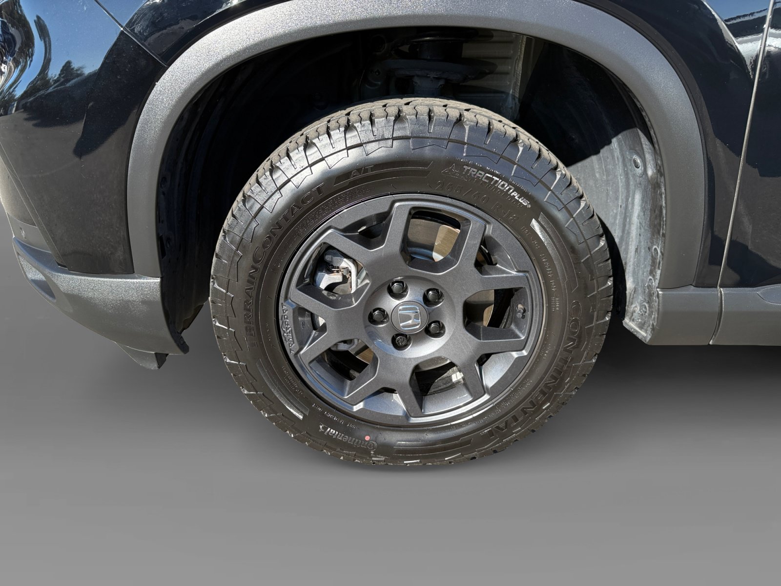 Used 2025 Honda Pilot TrailSport image 9