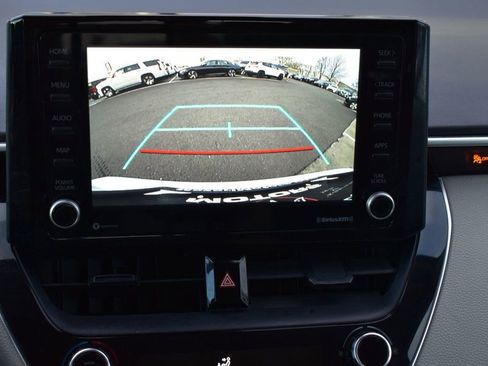 Used 2022 Toyota Corolla LE image 25