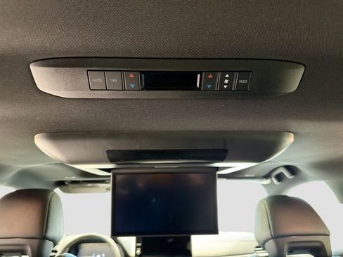 New 2026 Toyota Sienna XLE Woodland Edition AWD/4WD image 20