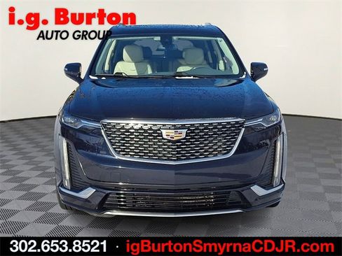 Used 2021 Cadillac XT6 Premium Luxury image 2