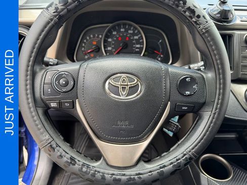 Used 2015 Toyota RAV4 LE FWD image 25