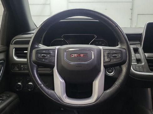 Used 2021 GMC Yukon SLT image 12