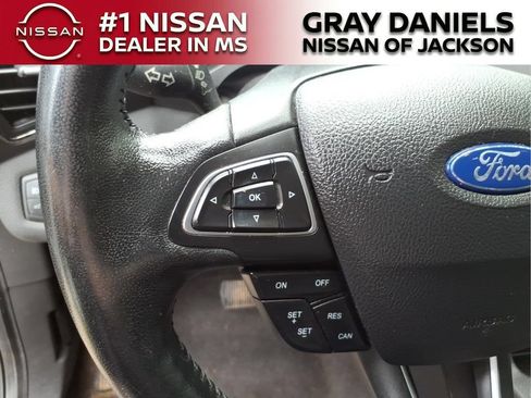 Used 2019 Ford Escape Titanium FWD image 20
