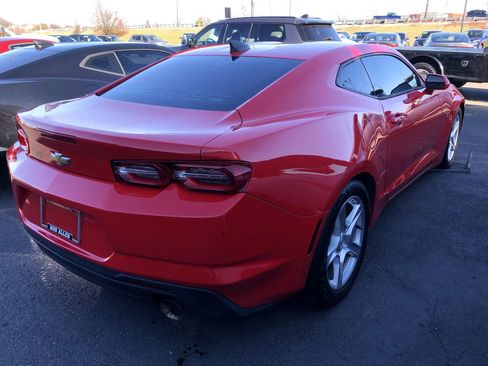 Used 2019 Chevrolet Camaro LT image 5