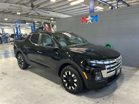 New 2025 Hyundai Santa Cruz SEL image 2