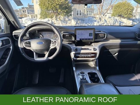 Certified 2022 Ford Explorer XLT w/ Equipment Group 202A AWD/4WD image 15