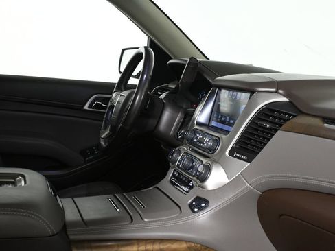 Used 2018 GMC Yukon Denali w/ Denali Ultimate Package AWD/4WD image 8