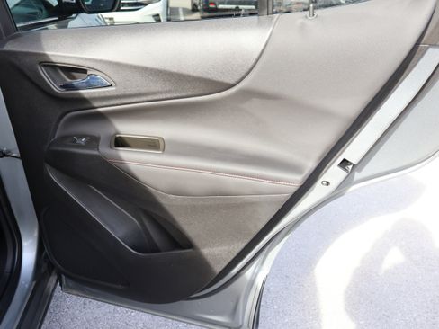 Used 2023 Chevrolet Equinox RS image 12