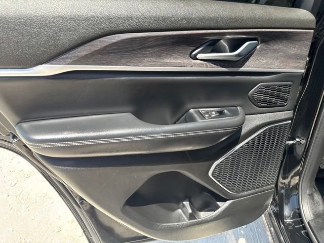 Used 2023 Jeep Grand Cherokee 4WD 4xe image 25