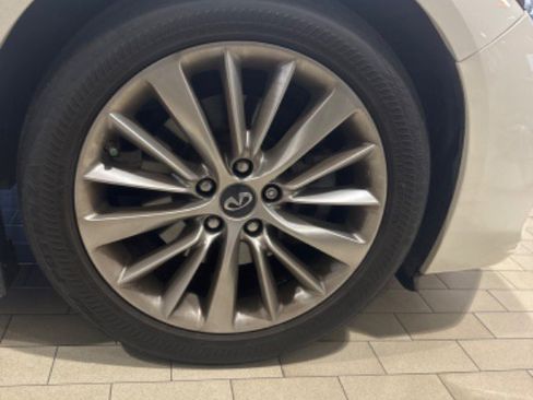 Used 2018 INFINITI Q50 Luxe w/ Cargo Package (L95) image 11