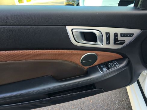 Used 2016 Mercedes-Benz SLK 350 image 14