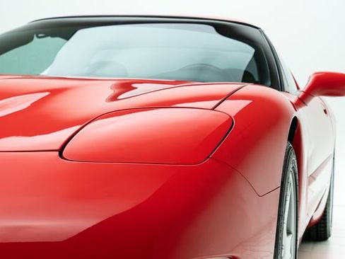 Used 1999 Chevrolet Corvette Coupe w/ Performance Handling Pkg image 11