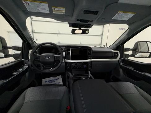 New 2026 Ford F350 XLT w/ XLT Premium Package AWD/4WD image 9