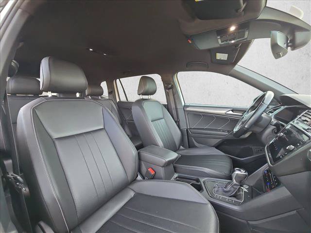 Used 2022 Volkswagen Tiguan SE R-Line FWD image 19