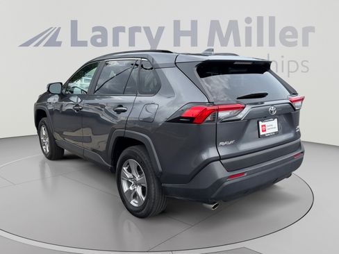 Used 2025 Toyota RAV4 XLE AWD/4WD image 3
