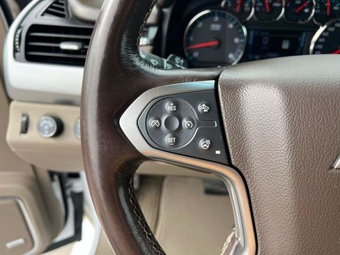 Used 2018 Chevrolet Suburban LT w/ LT Signature Package image 45