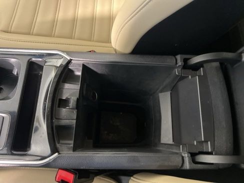 Used 2020 Ford Edge SEL w/ Cold Weather Package image 30