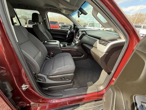 Used 2019 GMC Yukon SLE w/ Convenience Package AWD/4WD image 24