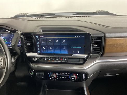 Used 2024 Chevrolet Silverado 3500 High Country AWD/4WD image 13