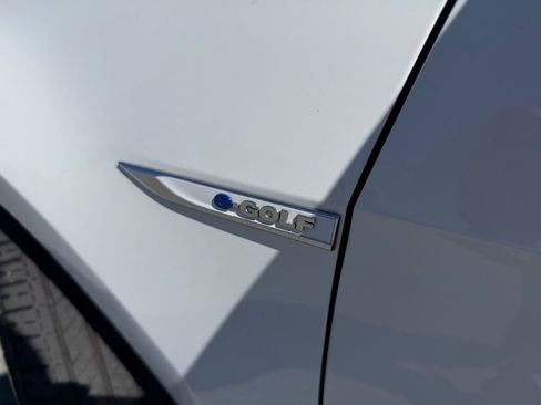 Used 2016 Volkswagen e-Golf SEL Premium image 10