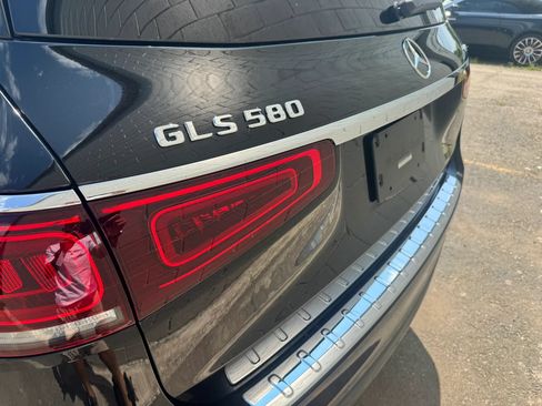 Used 2023 Mercedes-Benz GLS 580 4MATIC image 29
