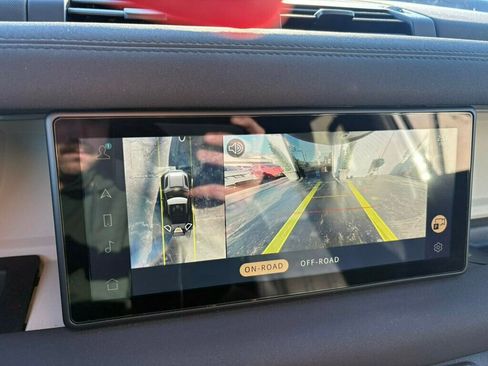 Used 2022 Land Rover Defender 90 X-Dynamic S image 23