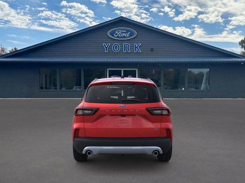 New 2024 Ford Escape SE image 5