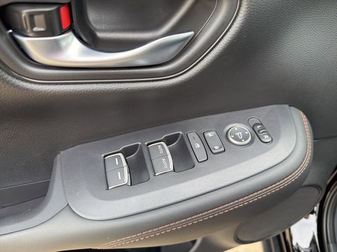New 2026 Honda HR-V Sport image 9