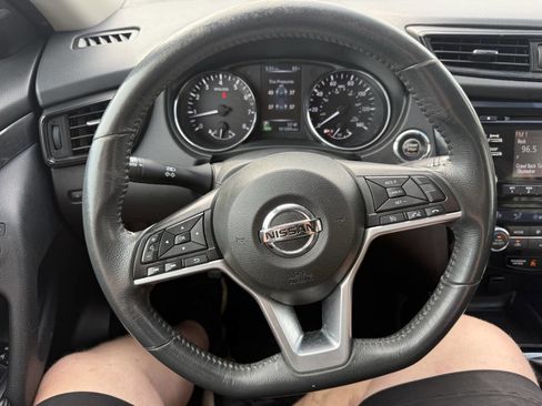 Used 2017 Nissan Rogue SV w/ Midnight Edition AWD/4WD image 22