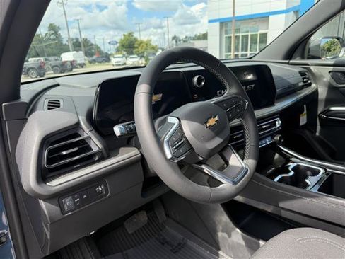 New 2026 Chevrolet Traverse LT w/ LPO, Floor Liner Package image 3