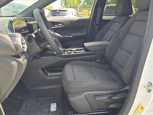 New 2027 Chevrolet Equinox LT FWD image 17